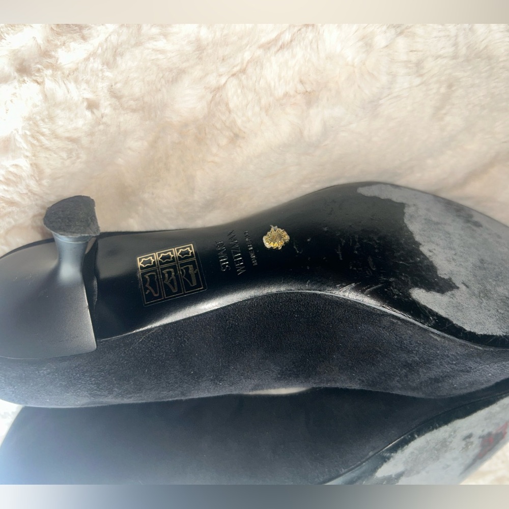 Preloved Stuart Weitzman Black Suede Leather Pointed Toe Kitten Heels Size 7B - Picture 3 of 11